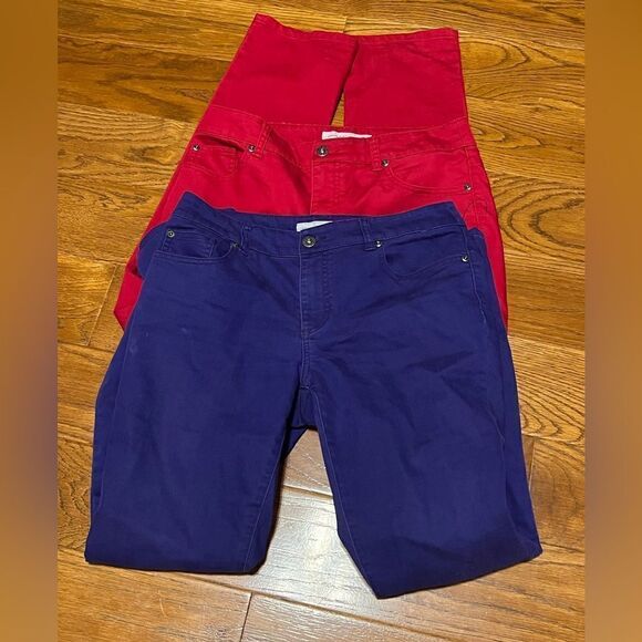 Chico’s bundle of size 0.5 platinum denim violet and ruby pants - Picture 1 of 7